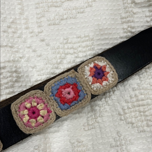 Patricia Nash Multicolor Granny Square Crochet Crossbody/Guitar Strap main image 4